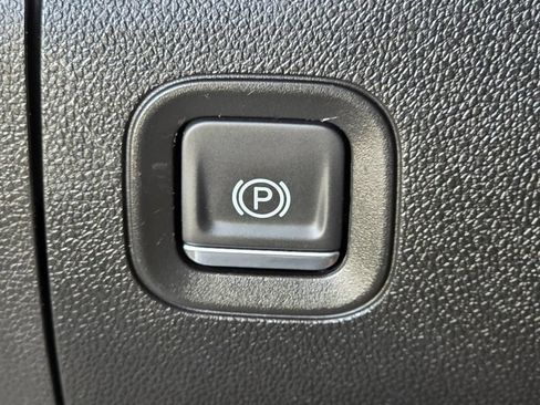 Used 2022 Chevrolet Silverado 2500 W/T w/ WT Convenience Package RWD image 16