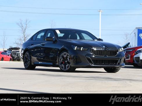 New 2026 BMW 550e xDrive image 1