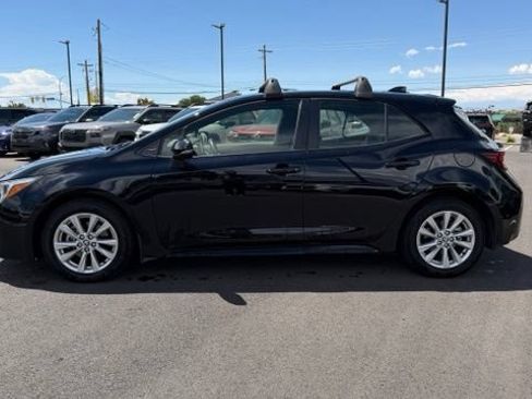 Used 2025 Toyota Corolla SE w/ SE Package FWD image 6