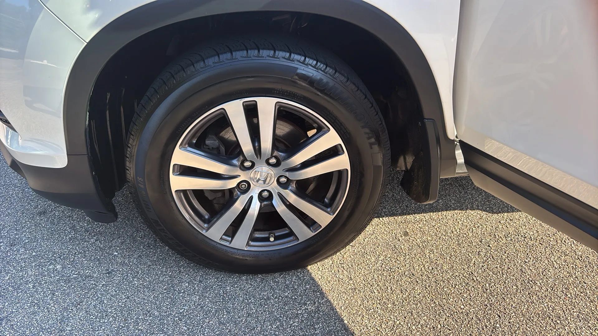 Used 2017 Honda Pilot EX-L image 24