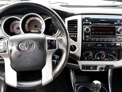 Used 2012 Toyota Tacoma 4x4 Double Cab w/ TRD Sport Pkg image 10