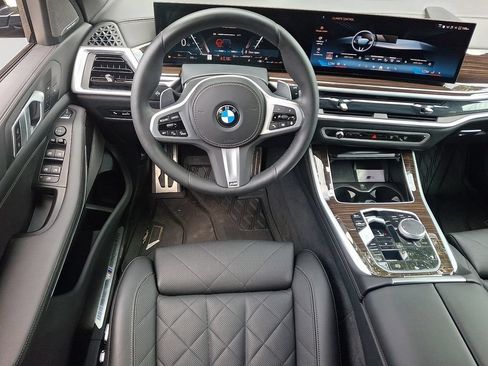 Used 2024 BMW X5 xDrive40i w/ M Sport Package AWD/4WD image 12