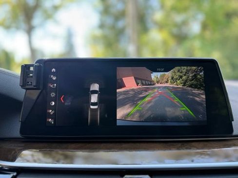 Used 2017 BMW 540i RWD image 37