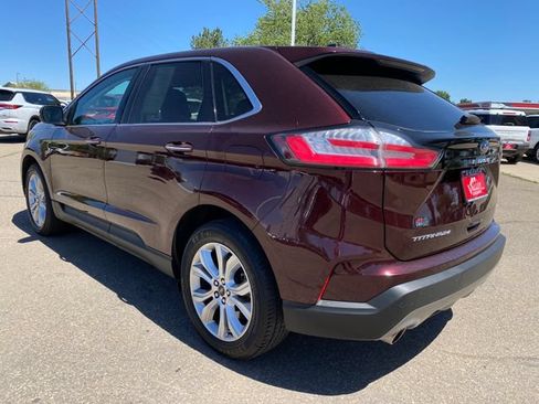 Used 2023 Ford Edge Titanium AWD/4WD image 3