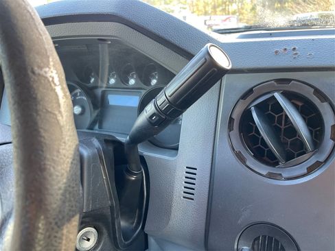 Used 2015 Ford F250 XL w/ Power Equipment Group image 48