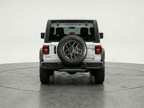 Used 2025 Jeep Wrangler Unlimited Sport AWD/4WD image 7