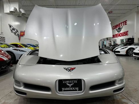 Used 2002 Chevrolet Corvette Convertible w/ Preferred Equipment Group2 RWD image 19