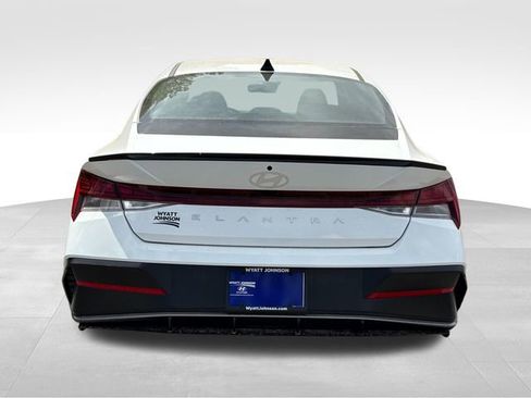 New 2026 Hyundai Elantra SEL Sport Premium FWD image 4