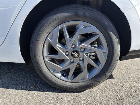 New 2026 Hyundai Elantra Blue image 19