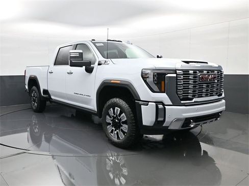 New 2026 GMC Sierra 3500 Denali w/ Denali Reserve Package image 3