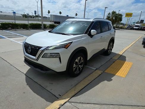 Used 2023 Nissan Rogue SV w/ SV Premium B Package image 8