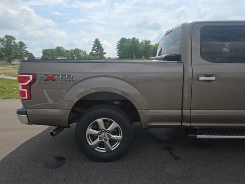 Used 2018 Ford F150 XLT w/ XTR Package AWD/4WD image 7