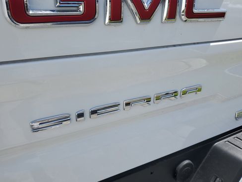 New 2025 GMC Sierra 1500 Elevation w/ LPO, Elevation Black Package image 8