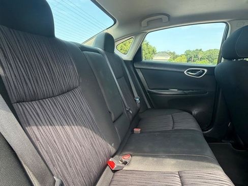 Used 2019 Nissan Sentra SV w/ Special Edition Package FWD image 16