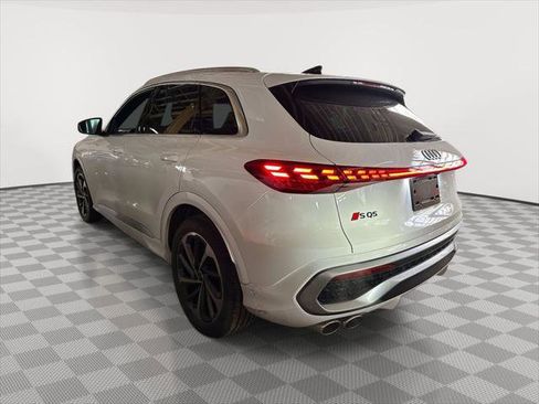New 2025 Audi SQ5 Premium w/ Convenience Package AWD/4WD image 3