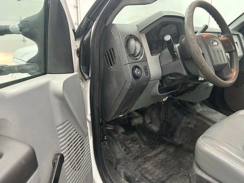 Used 2012 Ford F250 XL image 19
