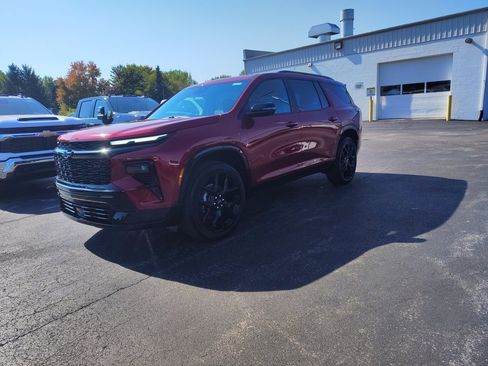 New 2026 Chevrolet Traverse RS w/ LPO, Floor Liner Package image 7