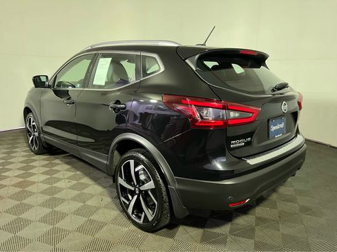 Used 2022 Nissan Rogue Sport SL AWD/4WD image 5