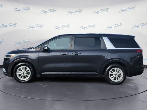 Used 2024 Kia Carnival LX FWD image 2