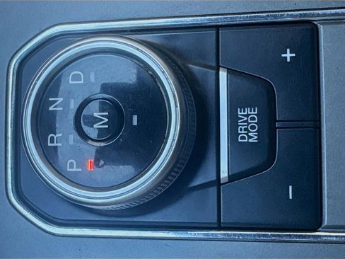 Used 2021 Ford Expedition Max XLT image 20