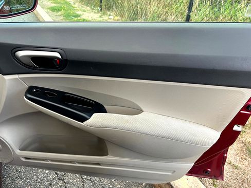 Used 2010 Honda Civic LX image 13