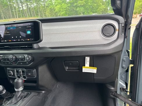 New 2026 Jeep Wrangler Unlimited Sport AWD/4WD image 21