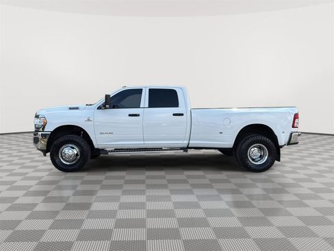 Used 2021 RAM 3500 Tradesman w/ Chrome Appearance Group image 2