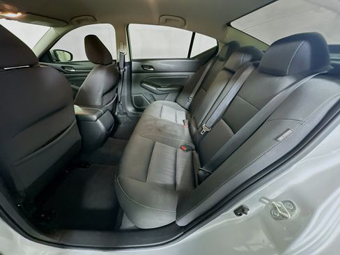 Used 2019 Nissan Altima 2.5 S FWD image 27