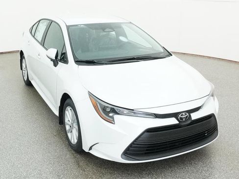 New 2026 Toyota Corolla LE w/ LE Premium Package FWD image 17