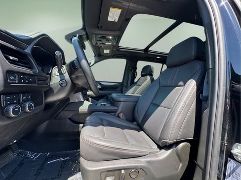 Used 2023 Chevrolet Tahoe RST w/ Luxury Package AWD/4WD image 21