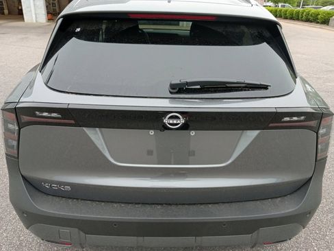 New 2026 Nissan Kicks SV w/ SV Premium Package FWD image 14