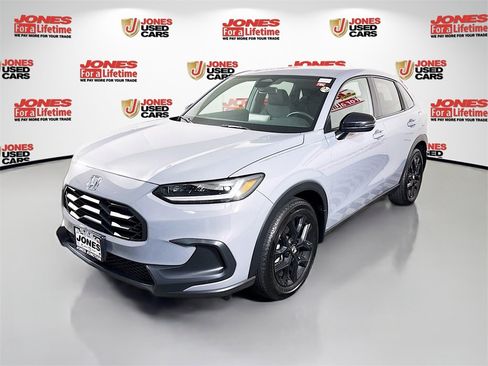 Used 2024 Honda HR-V Sport image 11