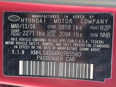 Used 2024 Hyundai Elantra SEL w/ Convenience Package FWD image 33