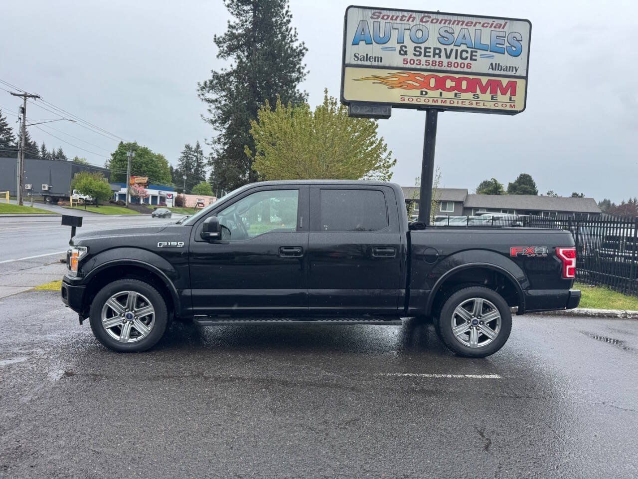 Used 2018 Ford F150 XLT w/ Equipment Group 302A Luxury AWD/4WD image 6