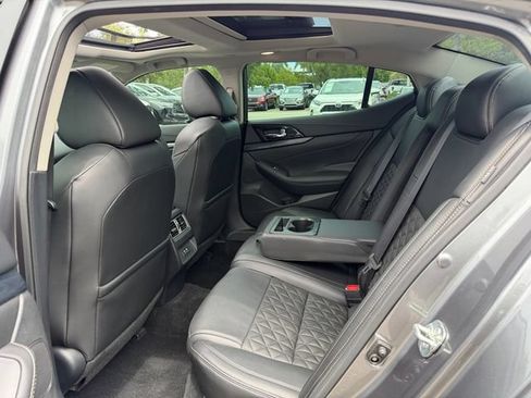 Used 2020 Nissan Maxima Platinum w/ Sport Mat Group FWD image 14