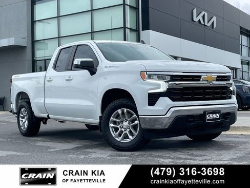Used 2023 Chevrolet Silverado 1500 LT AWD/4WD image 1