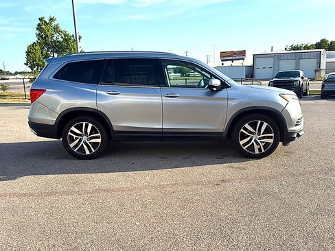 Used 2016 Honda Pilot Touring image 5