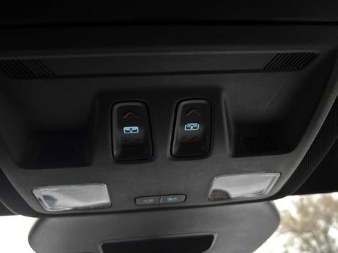 Used 2025 Ford Escape ST-Line Elite w/ Premium Technology Package image 30