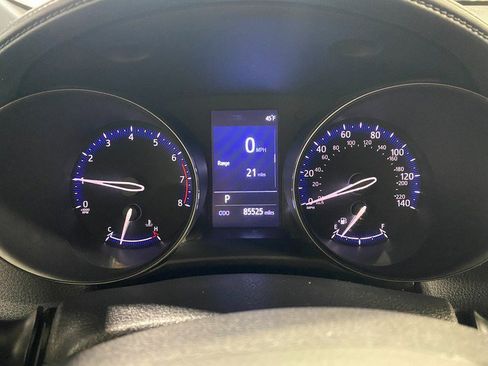 Used 2019 Toyota C-HR LE image 21
