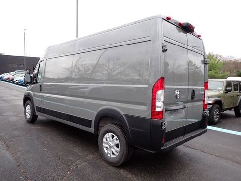 New 2026 RAM ProMaster 2500 w/ Quick Order Package 22G SLT FWD image 3