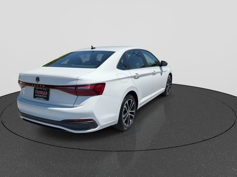 Used 2025 Volkswagen Jetta Sport FWD image 8