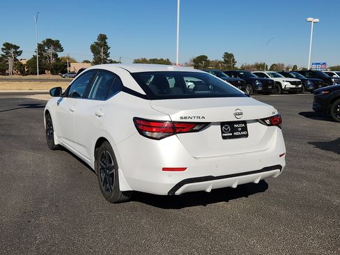 Used 2024 Nissan Sentra SV image 5