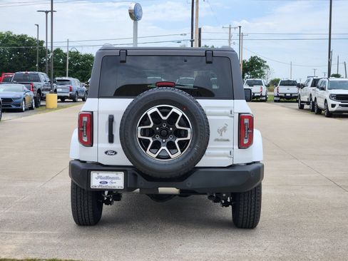 New 2026 Ford Bronco Outer Banks AWD/4WD image 8