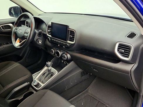 Used 2023 Hyundai Venue SEL FWD image 25