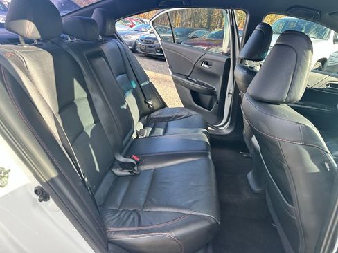 Used 2017 Honda Accord Sport Special Edition image 28