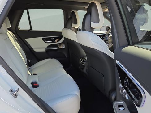 Certified 2024 Mercedes-Benz GLC 300 image 15