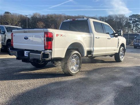 New 2026 Ford F250 Lariat w/ Lariat Ultimate Package image 3