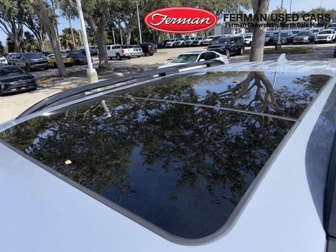 Used 2023 Honda Pilot Touring image 8