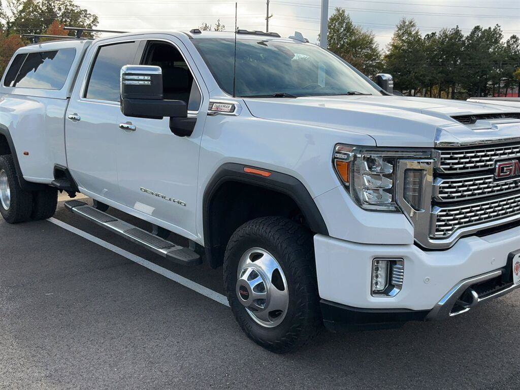 Used 2020 GMC Sierra 3500 Denali w/ Denali Ultimate Package AWD/4WD image 1