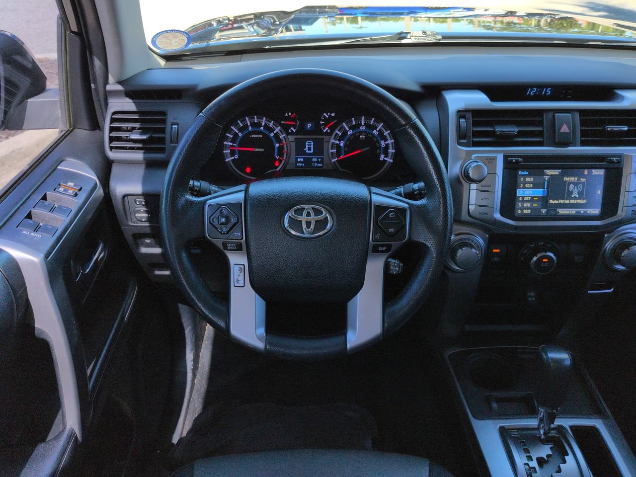 Used 2017 Toyota 4Runner SR5 Premium RWD image 16